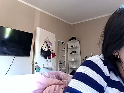 Snapshot of Denisutra777 chatting on April 2026 02:57:01 PM Denisutra777 online show from April 2026 02:57:01 PM