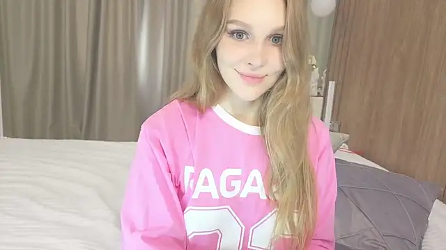 Brigitte Bardot online show from October 2025 06:21:02 AM