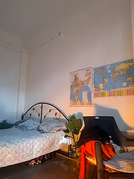 Snapshot of TheLonewolf8 chatting on February 2026 07:24:01 AM TheLonewolf8 online show from February 2026 07:24:01 AM