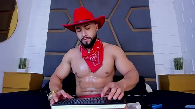 Snapshot of massimofiore_ chatting on November 2025 03:29:01 AM massimofiore online show from November 2025 03:29:01 AM