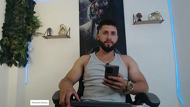 Snapshot of massimofiore_ chatting on March 2026 11:49:02 PM massimofiore online show from March 2026 11:49:02 PM