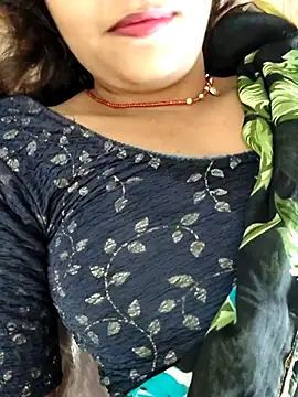 Snapshot of AnanyaKapoor89 chatting on September 2025 06:15:01 AM AnanyaKapoor89 online show from September 2025 06:15:01 AM