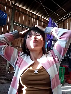 Snapshot of Lee_coope chatting on November 2025 01:07:02 AM Lee coope online show from November 2025 01:07:02 AM