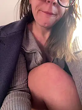 Snapshot of ladywithbigass chatting on February 2025 12:50:02 PM ladywithbigass online show from February 2025 12:50:02 PM