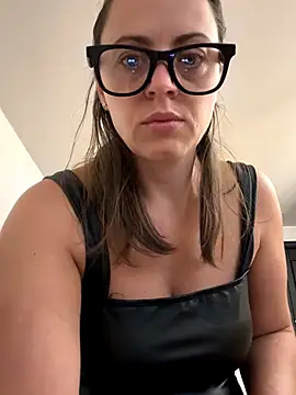 Snapshot of ladywithbigass chatting on September 2025 04:45:02 AM ladywithbigass online show from September 2025 04:45:02 AM