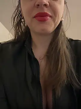 Snapshot of ladywithbigass chatting on February 2026 06:07:01 AM ladywithbigass online show from February 2026 06:07:01 AM