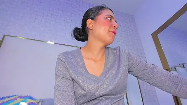 thalia888  online show from December 2025 07:07:01 PM