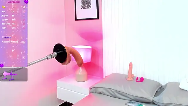 lauren stone  online show from November 2025 07:25:02 PM