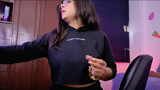 MiaCollinssx online show from April 2026 03:39:02 PM