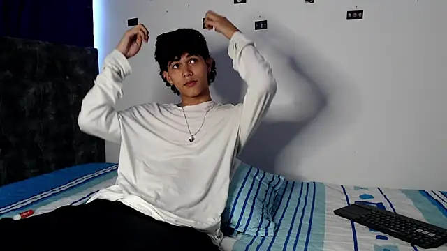 alexmark  online show from March 2026 08:10:01 PM