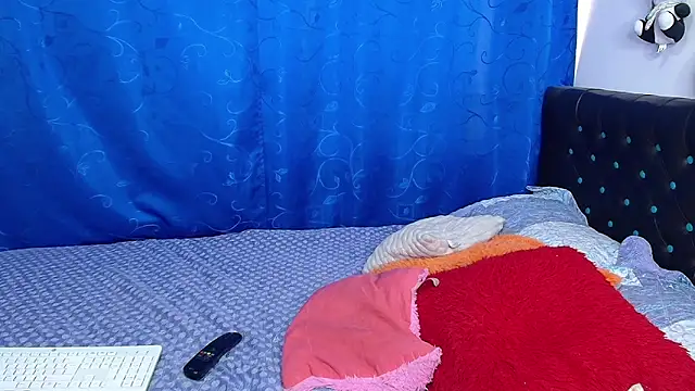 Snapshot of melikaronit2 chatting on November 2025 06:01:02 PM melikaronit2 online show from November 2025 06:01:02 PM