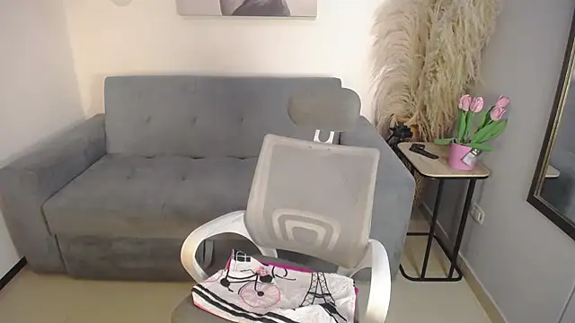 KateOwens  online show from June 2026 01:36:01 PM