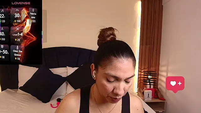 Snapshot of SexyRachel_ chatting on March 2026 12:08:01 PM SexyRachel online show from March 2026 12:08:01 PM