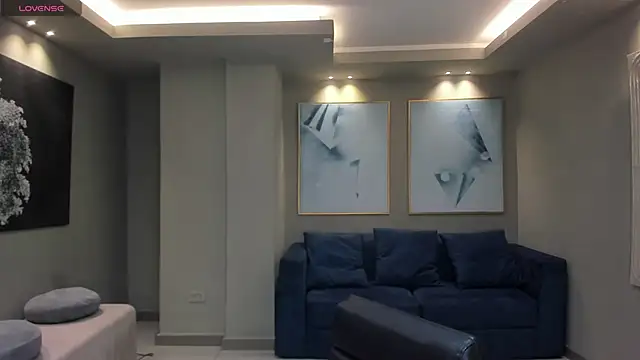 Snapshot of LeahNovac chatting on September 2025 11:10:01 AM LeahNovac online show from September 2025 11:10:01 AM