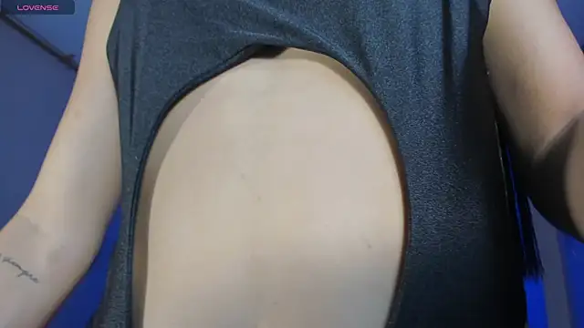 Snapshot of BonnyRose chatting on April 2026 08:10:02 PM BonnyRose online show from April 2026 08:10:02 PM