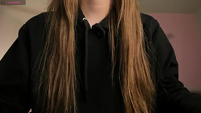 TiffannySins online show from April 2026 11:24:01 PM