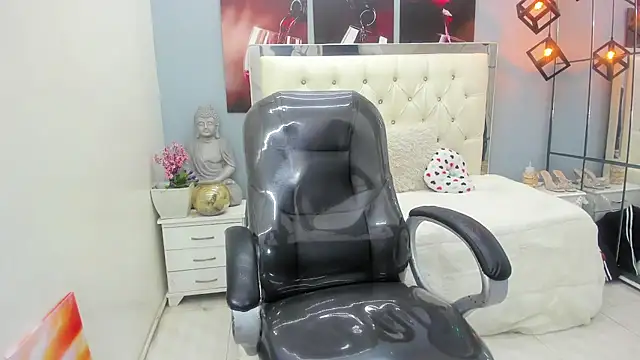 Snapshot of Eilish_hall chatting on December 2025 10:47:02 PM Eilish hall online show from December 2025 10:47:02 PM