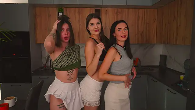 Snapshot of Anny_Molly chatting on October 2025 06:01:01 AM Anny Molly online show from October 2025 06:01:01 AM