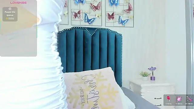 Snapshot of Alison_Carde05 chatting on December 2025 08:06:02 PM Alison Carde05 online show from December 2025 08:06:02 PM