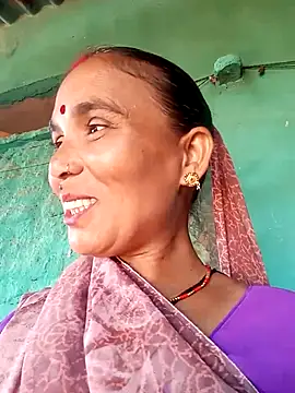 Monika thakurr online show from October 2025 08:33:02 AM