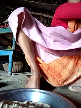 Snapshot of Monika_thakurr chatting on March 2026 04:27:01 AM Monika thakurr online show from March 2026 04:27:01 AM