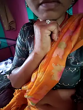 Snapshot of Monika_thakurr chatting on April 2026 03:09:02 AM Monika thakurr online show from April 2026 03:09:02 AM