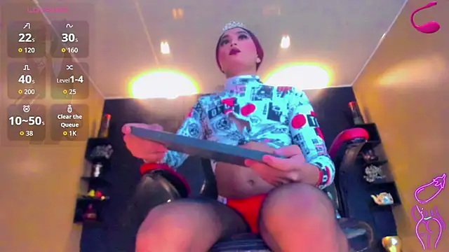 Natasha clifford online show from November 2025 07:14:01 PM