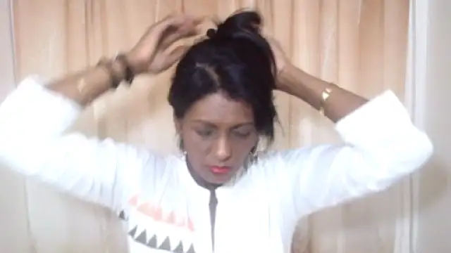 Snapshot of Indianpeaches chatting on October 2025 05:08:01 AM Indianpeaches online show from October 2025 05:08:01 AM