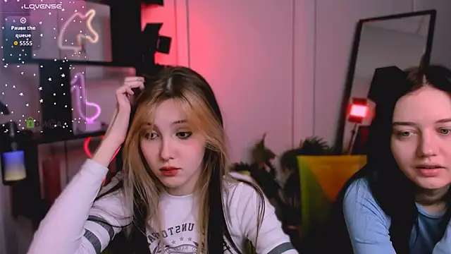 luna tin online show from November 2025 05:52:01 AM