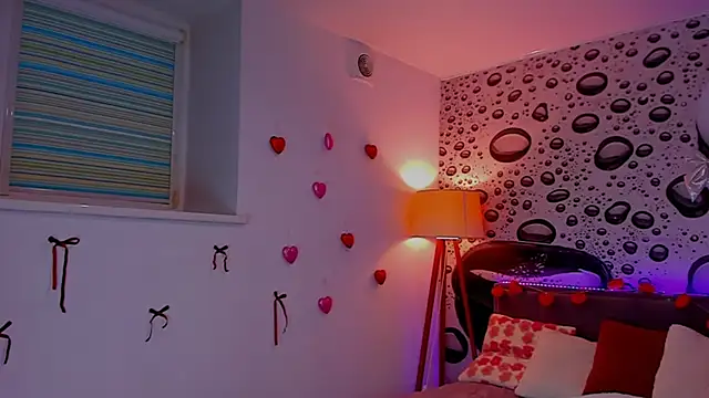 Snapshot of AlexaWilds chatting on February 2026 01:47:01 PM AlexaWilds online show from February 2026 01:47:01 PM