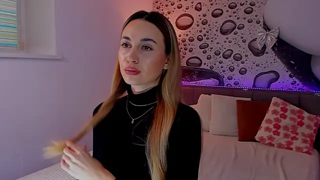 Snapshot of AlexaWilds chatting on February 2026 01:32:02 PM AlexaWilds online show from February 2026 01:32:02 PM