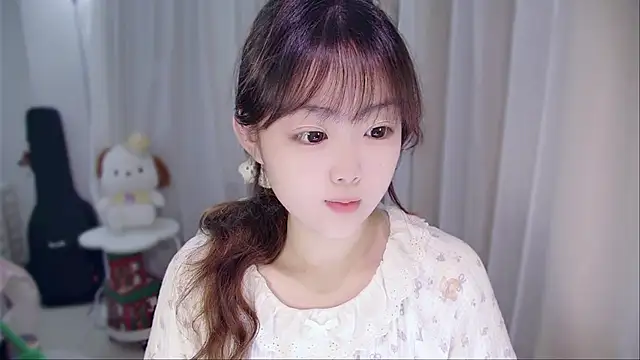 Snapshot of YUANYUAN-A chatting on April 2026 12:14:01 PM YUANYUAN-A online show from April 2026 12:14:01 PM