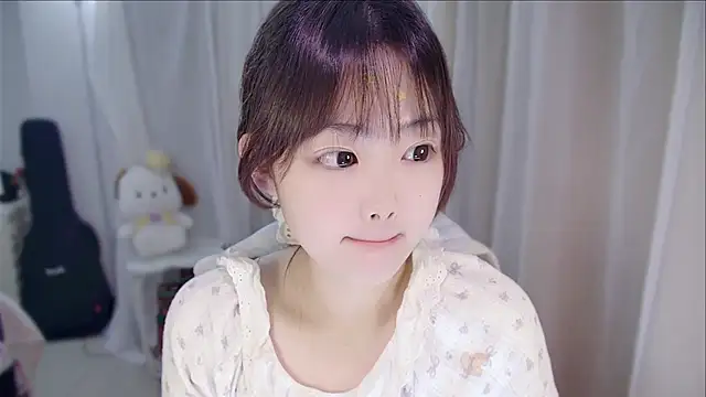 Snapshot of YUANYUAN-A chatting on April 2026 12:28:02 PM YUANYUAN-A online show from April 2026 12:28:02 PM