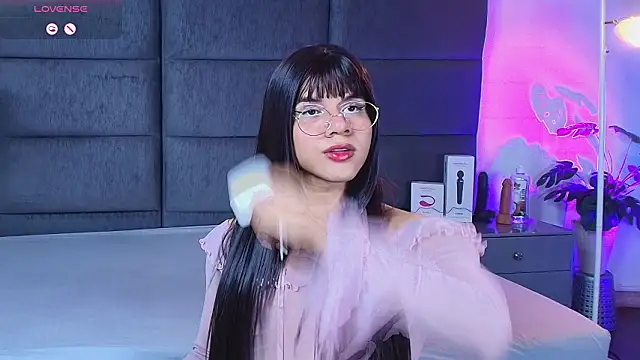 Slenna Moon online show from February 2026 11:37:01 PM