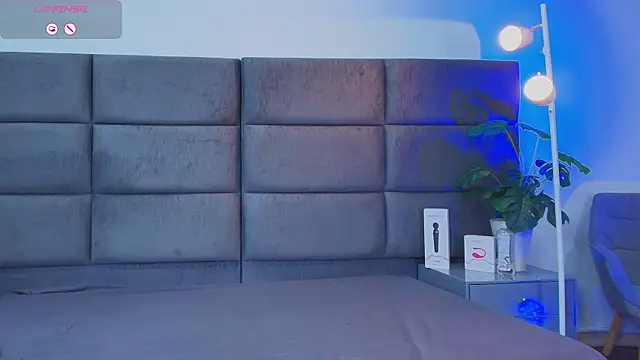 Slenna Moon online show from April 2026 11:16:02 PM