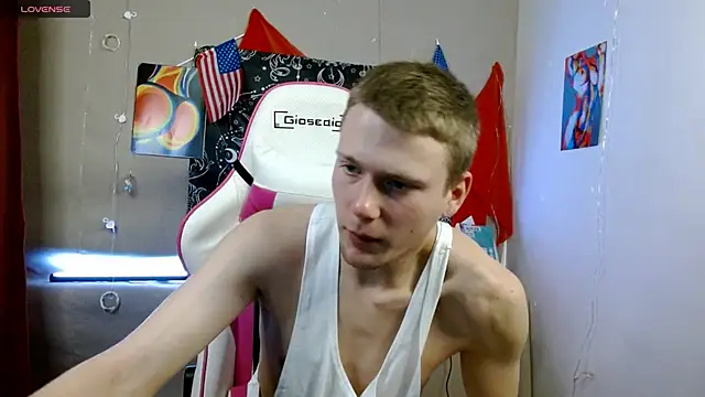 Snapshot of Xavier_Night81 chatting on November 2025 09:08:02 AM Xavier Night81 online show from November 2025 09:08:02 AM