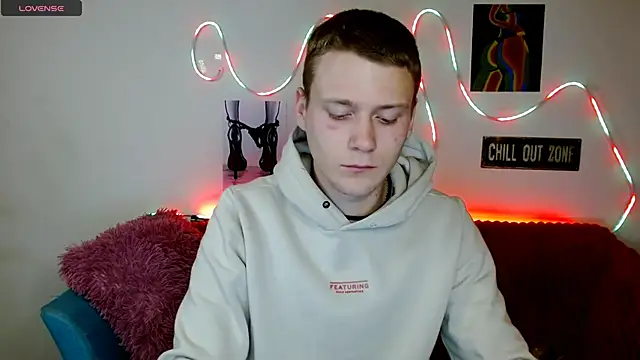 Snapshot of Xavier_Night81 chatting on November 2025 10:20:01 AM Xavier Night81 online show from November 2025 10:20:01 AM