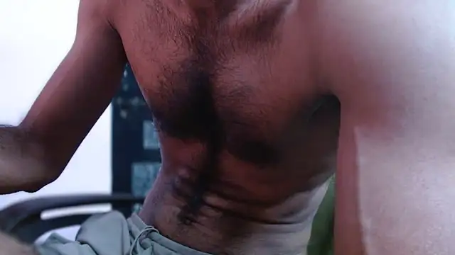 Snapshot of funndudd chatting on November 2025 03:47:02 PM funndudd online show from November 2025 03:47:02 PM