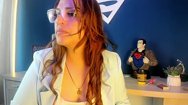 Skylar  Desire online show from October 2025 02:30:02 PM