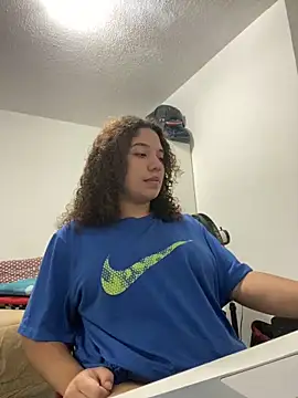 Snapshot of MorganaBelc chatting on November 2025 06:41:02 PM MorganaBelc online show from November 2025 06:41:02 PM