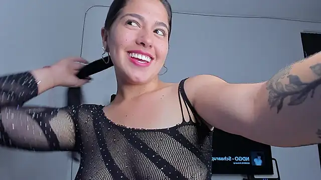 tianastone  online show from February 2026 11:25:01 PM