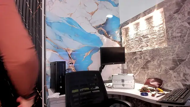 Scarlett 14  online show from January 2026 03:31:02 AM