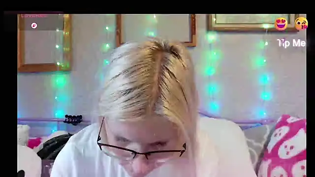samanthamalichite online show from June 2026 12:38:02 PM