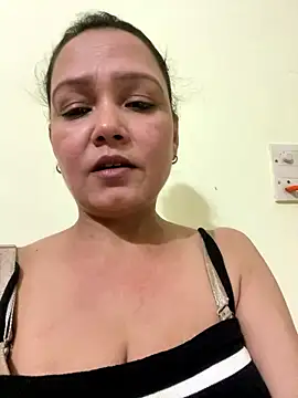 Snapshot of stargroup chatting on October 2025 02:27:01 PM stargroup online show from October 2025 02:27:01 PM