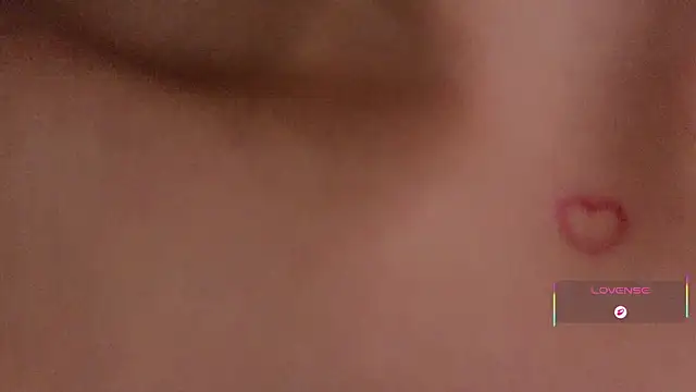 Snapshot of Hollyxx_ chatting on September 2025 08:08:01 PM Hollyxx online show from September 2025 08:08:01 PM