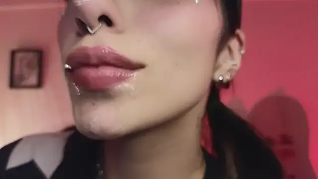 Snapshot of Hollyxx_ chatting on April 2026 02:57:01 AM Hollyxx online show from April 2026 02:57:01 AM