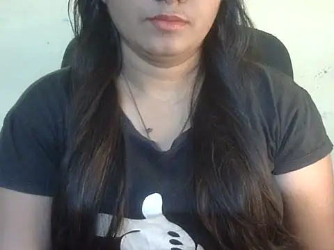 Aanya Hazel online show from November 2025 02:17:02 PM