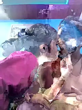 Snapshot of romantic_couple1 chatting on September 2025 01:39:02 AM romantic couple1 online show from September 2025 01:39:02 AM