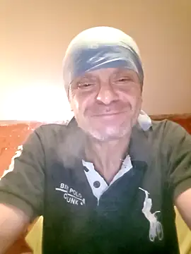 Kuba Gd online show from October 2025 06:22:02 AM