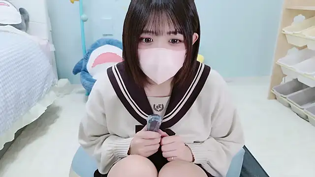 Snapshot of Hinata_Sun chatting on November 2025 10:46:02 AM Hinata Sun online show from November 2025 10:46:02 AM